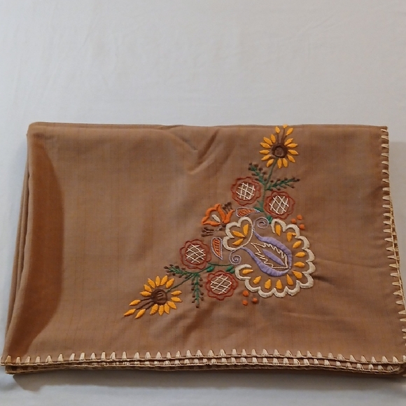 Other - Beautiful Embroidered Tablecloth